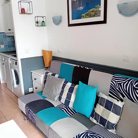 Apartment T2 Avec Piscine A 100 M De La